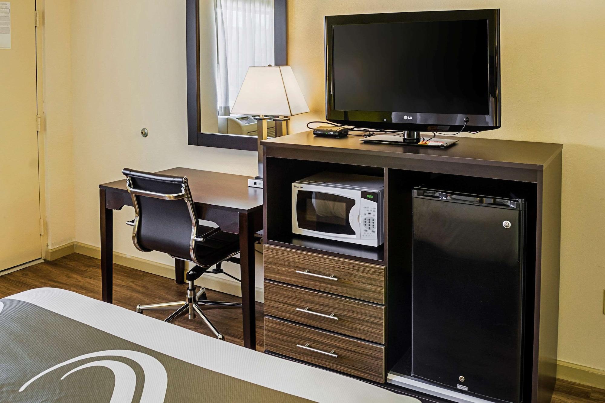 Quality Inn 3*